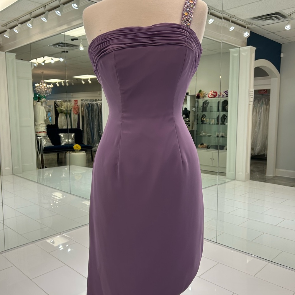 Elegant Purple One-Shoulder Dress